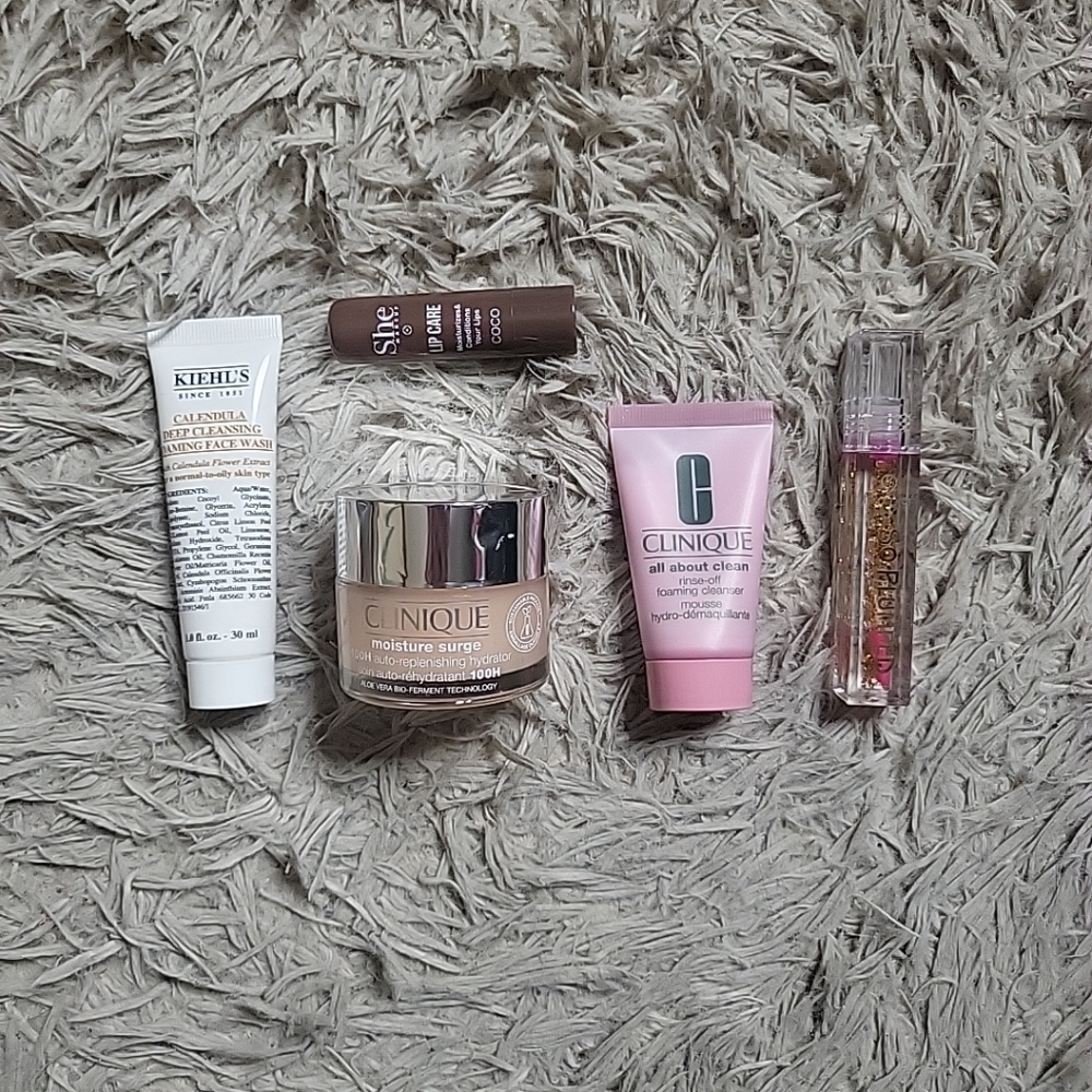 Beauty Bundle Clinique Kiehls Lips Moisture Surge Cleanser Plump Balm ✨️💫